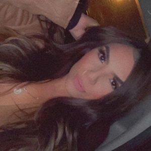 Meet your Posher, Gloria casillas